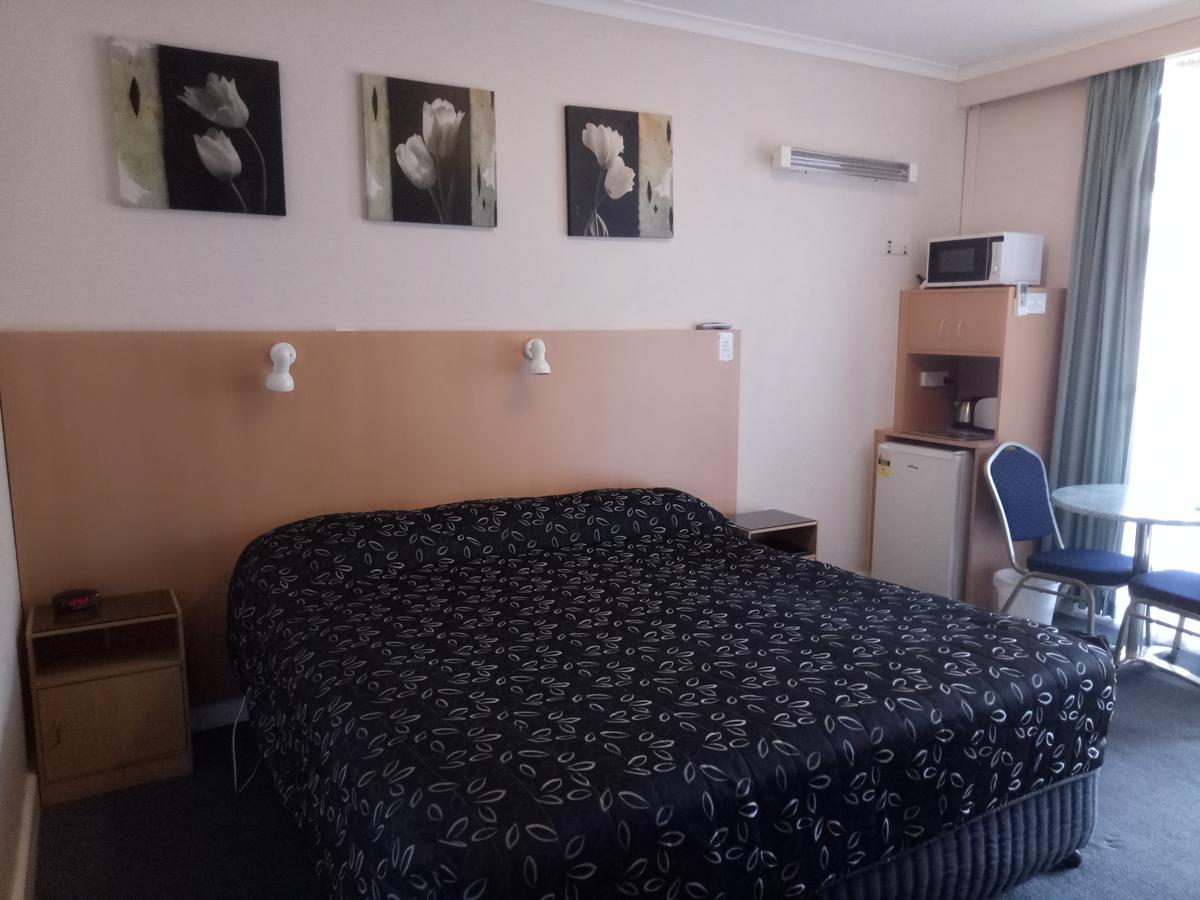 Clifton Motel Олбери Экстерьер фото