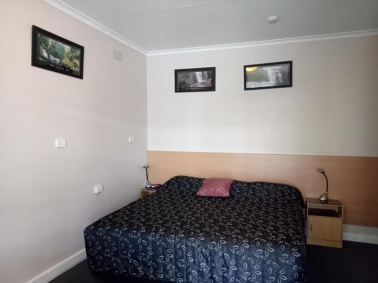 Clifton Motel Олбери Экстерьер фото